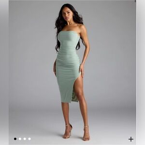 NWT Ignite the Charm Midi Dress - S